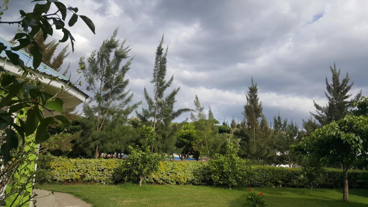 Macarela Inn Sanya Juu Buitenkant foto